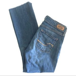 Levi’s Denim Jeans Size 6 Medium Wash Fridge Hems